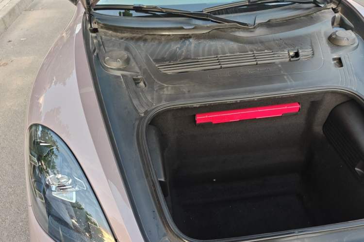 Used Porsche 718 2020 Cayman 2.0T Engine Bay Right