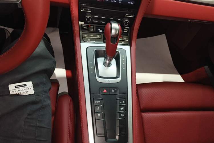 Used Porsche 718 2020 Cayman 2.0T Gear Lever