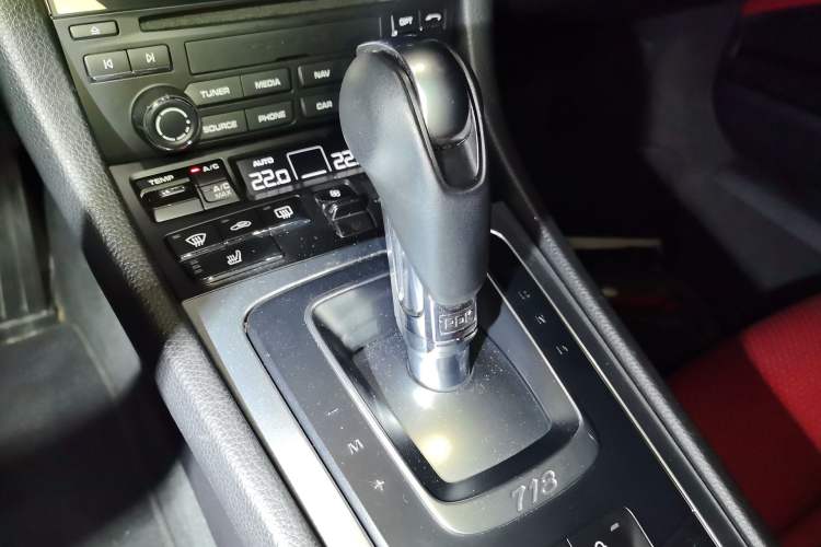 Used Porsche 718 2020 Boxster 2.0T Gear Lever
