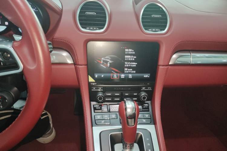 Used Porsche 718 2020 Cayman 2.0T Audio And AC Panel