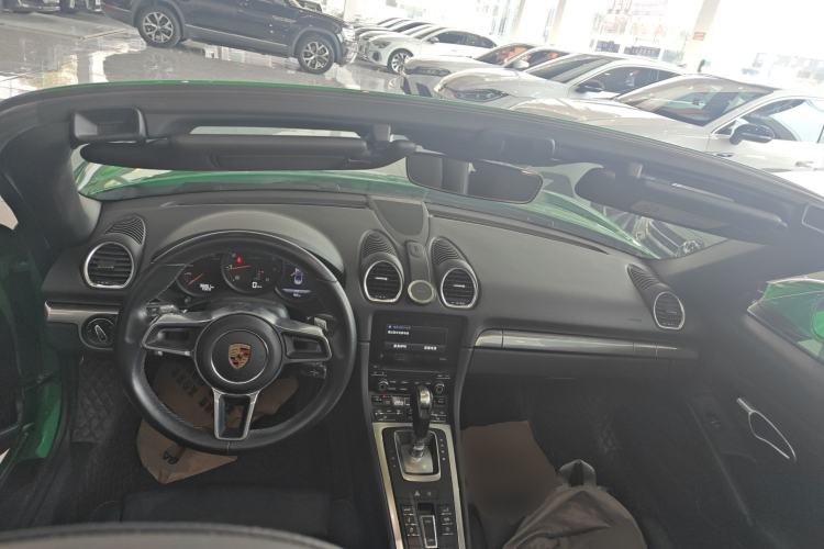 Used Porsche 718 2020 Boxster 2.0T Center Console