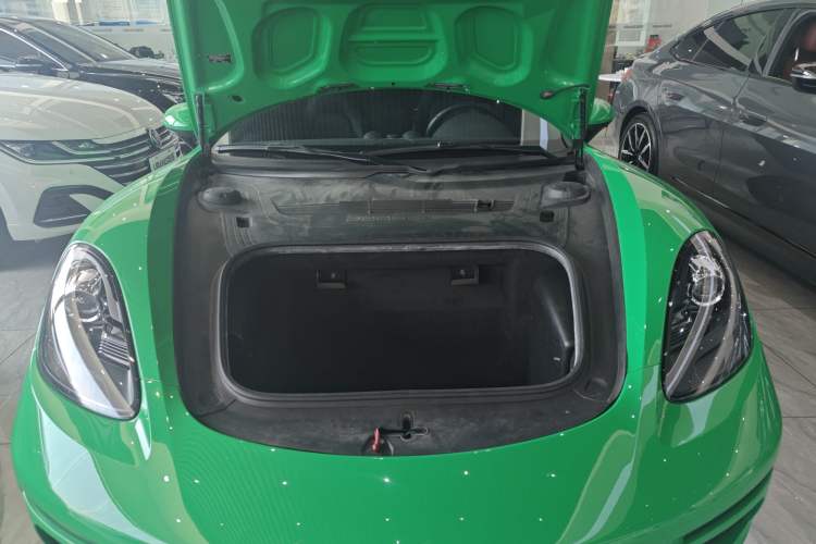 Used Porsche 718 2020 Boxster 2.0T Engine Bay