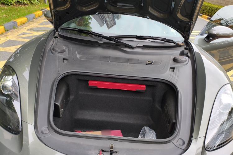 Used Porsche 718 2020 Cayman 2.0T Engine Bay Right