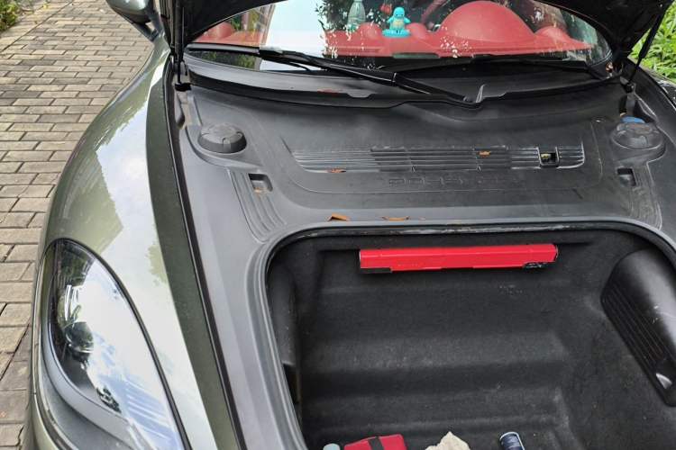 Used Porsche 718 2020 Boxster 2.0T Engine Bay Right