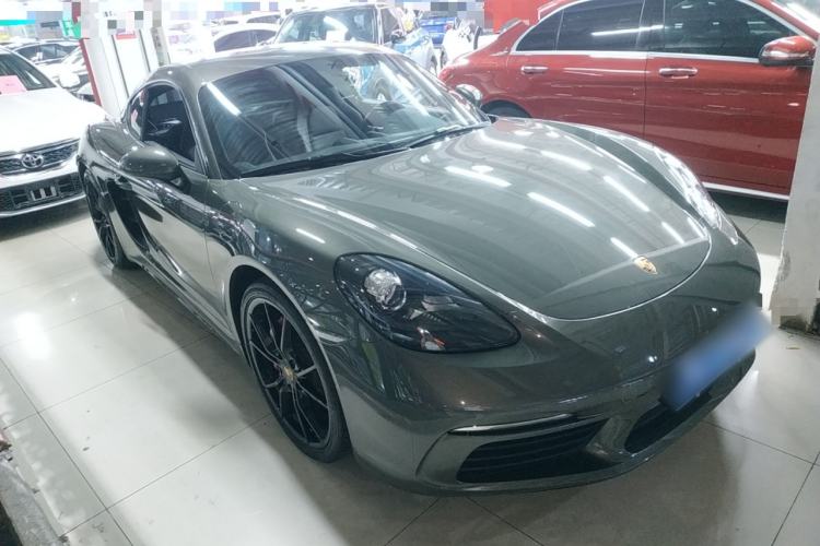 Used Porsche 718 2020 Cayman 2.0T Front Right 45 Deg