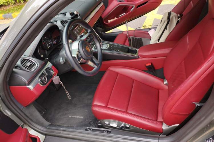 Used Porsche 718 2020 Cayman 2.0T Left Front Seat
