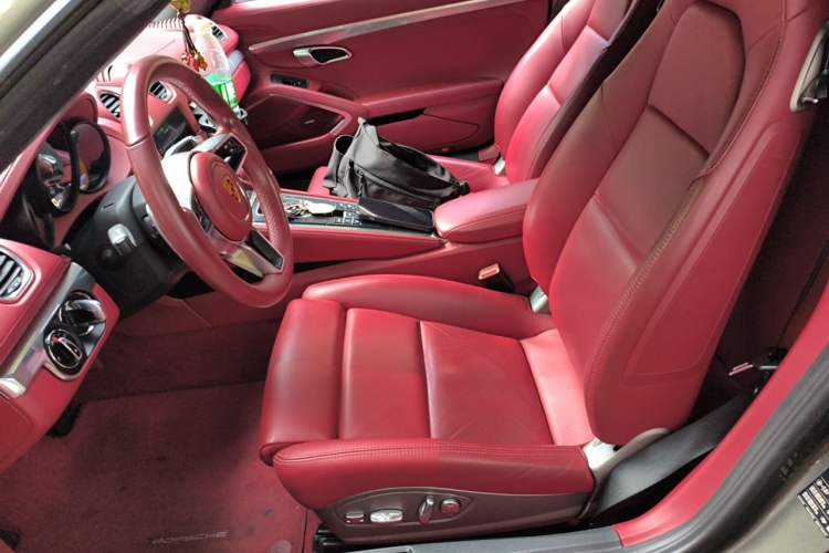 Used Porsche 718 2020 Boxster 2.0T Left Front Seat