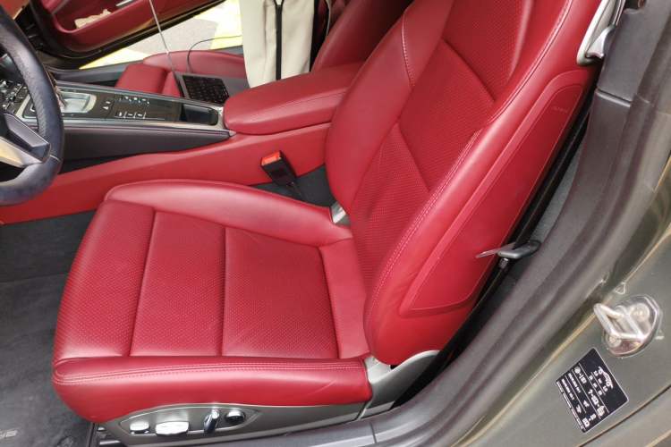 Used Porsche 718 2020 Cayman 2.0T Left Rear Seat