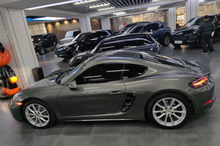 Used Porsche 718 2020 Cayman 2.0T Left Side