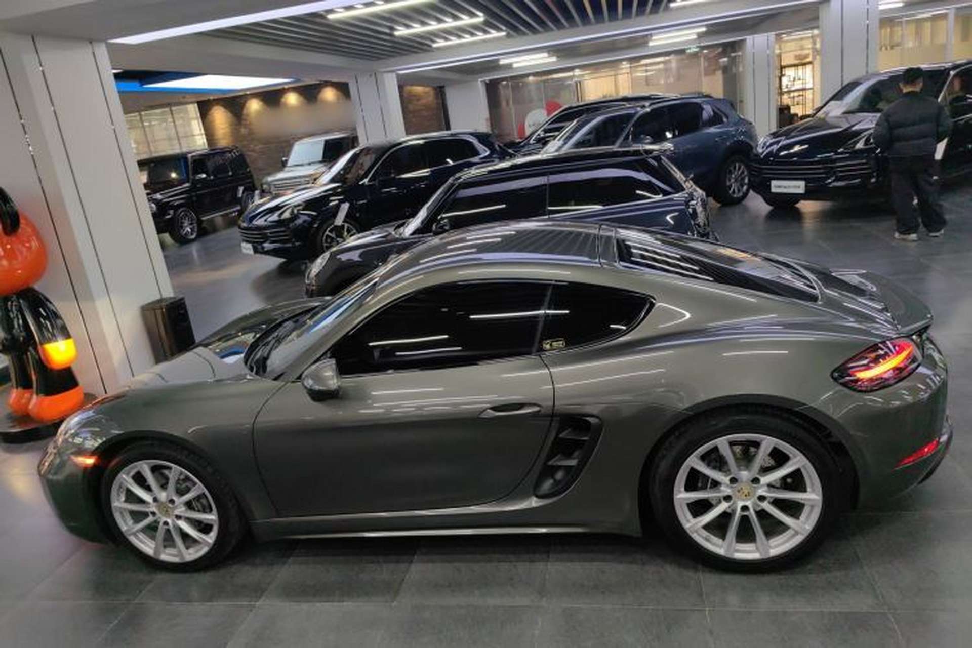 Used Porsche 718 2020 Cayman 2.0T Left Side