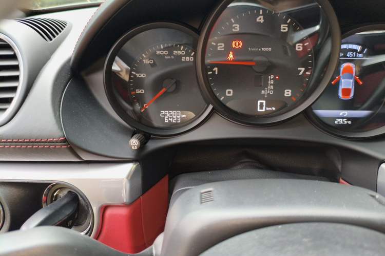 Used Porsche 718 2020 Cayman 2.0T Odometer Close Up