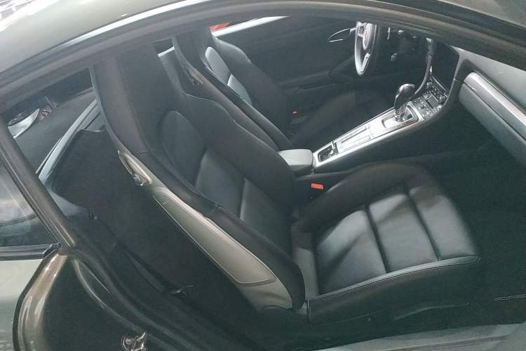 Used Porsche 718 2020 Cayman 2.0T Right Front Seat