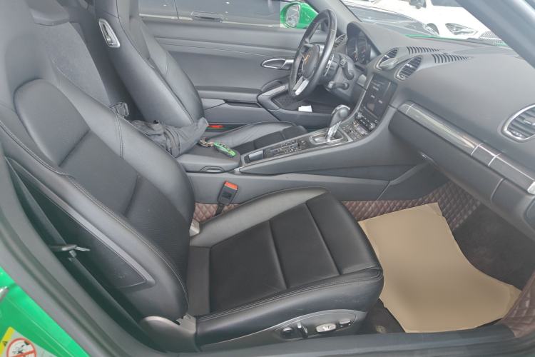 Used Porsche 718 2020 Boxster 2.0T Right Front Seat