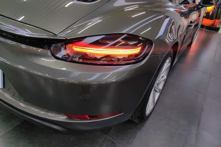 Used Porsche 718 2020 Cayman 2.0T Right Rear Taillight