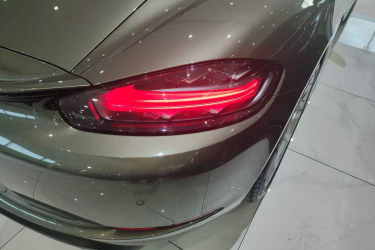 Used Porsche 718 2020 Cayman 2.0T Right Rear Taillight