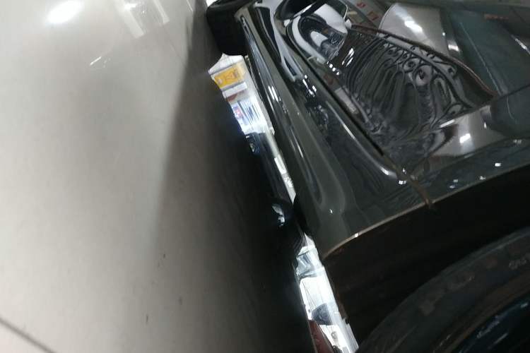 Used Porsche 718 2020 Cayman 2.0T Right Side Sill