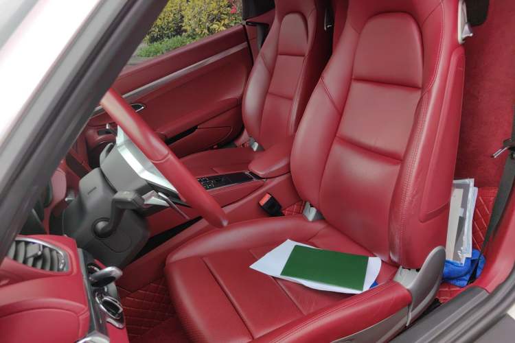 Used Porsche 718 2020 Boxster 2.0T Left Front Seat