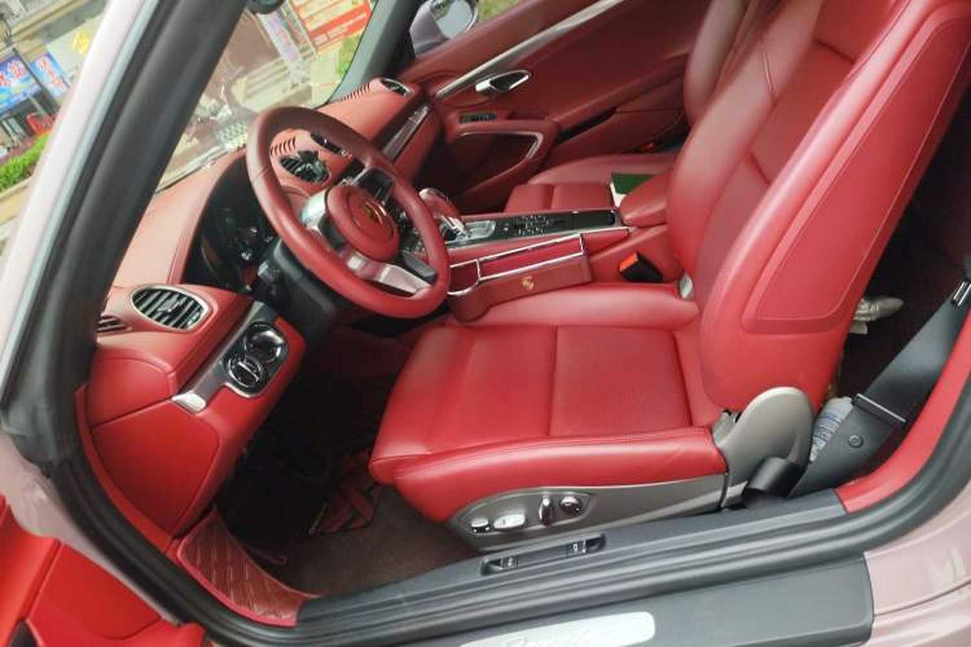 Used Porsche 718 2020 Boxster 2.0T Left Front Seat