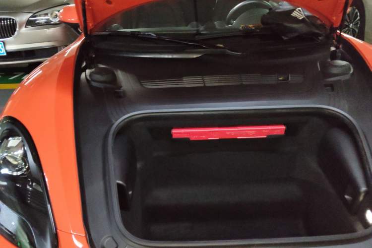 Used Porsche 718 2020 Cayman 2.0T Engine Bay Right