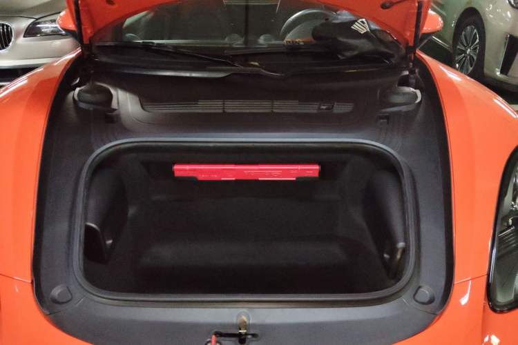 Used Porsche 718 2020 Cayman 2.0T Engine Bay
