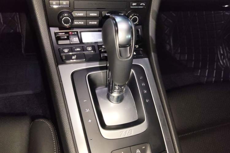 Used Porsche 718 2020 Cayman 2.0T Gear Lever
