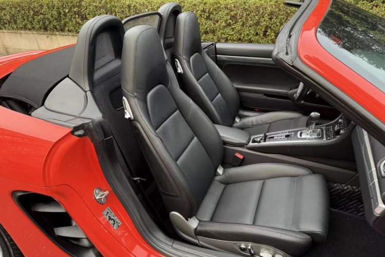 Used Porsche 718 2020 Boxster 2.0T Interior 4