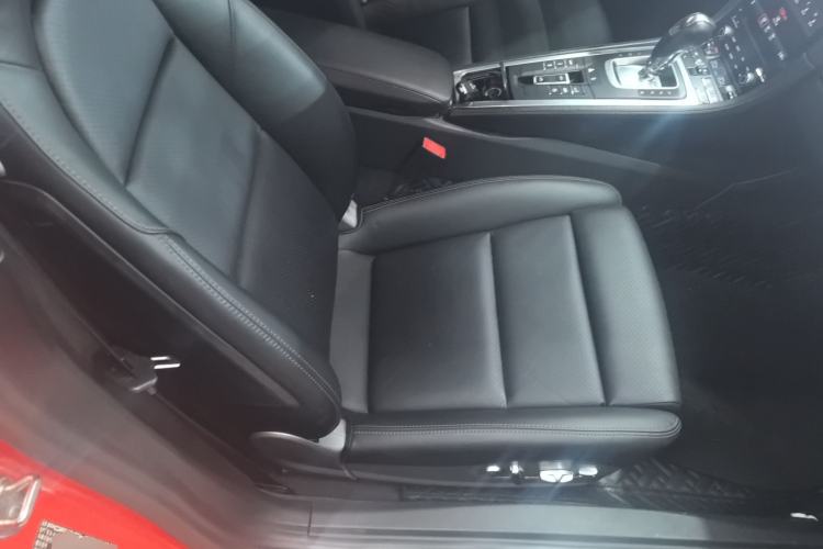 Used Porsche 718 2020 Boxster 2.0T Right Front Seat