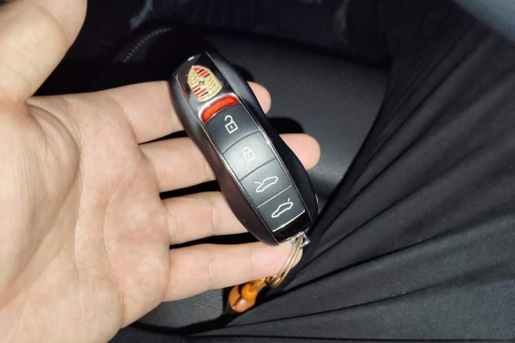 Used Porsche 718 2020 Cayman 2.0T Vehicle Key