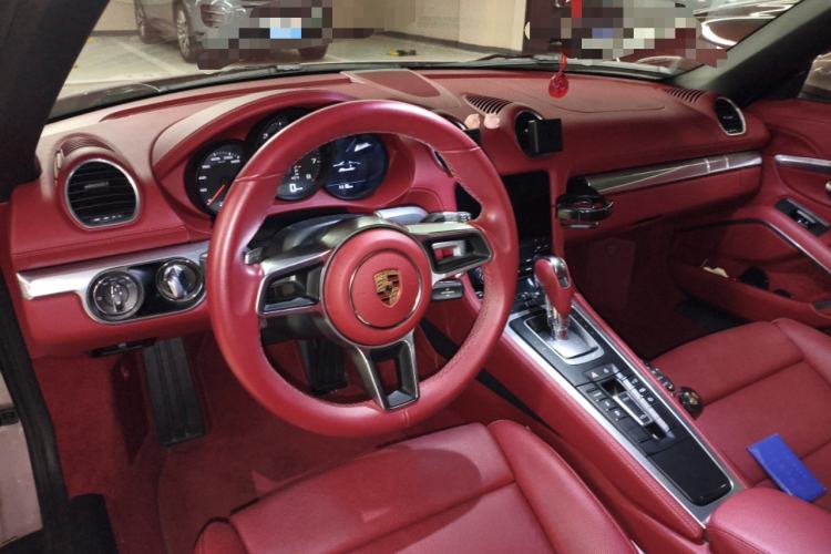 Used Porsche 718 2020 Boxster 2.0T Center Console
