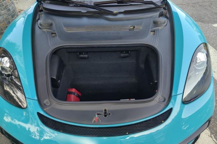Used Porsche 718 2020 Cayman 2.0T Engine Bay