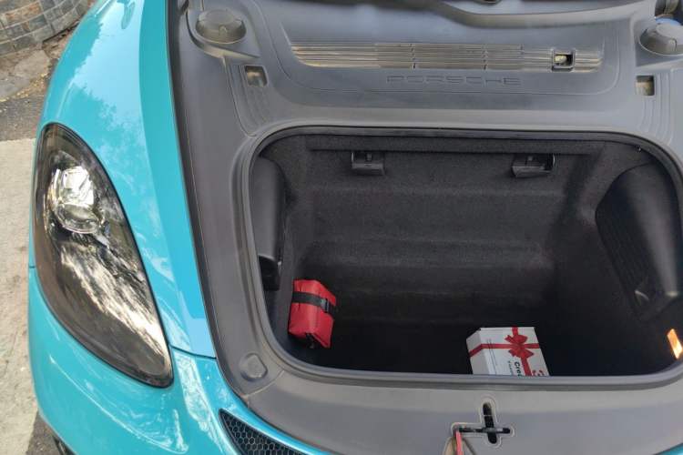 Used Porsche 718 2020 Cayman 2.0T Engine Bay Right