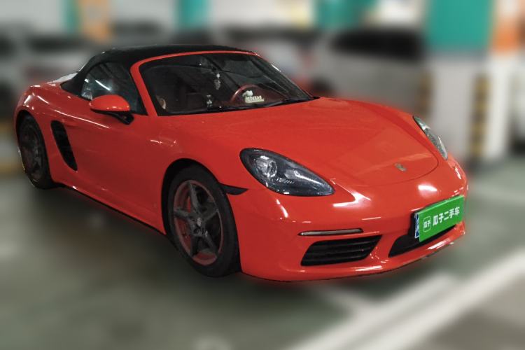 Used Porsche 718 2020 Boxster 2.0T Front Right 45 Deg