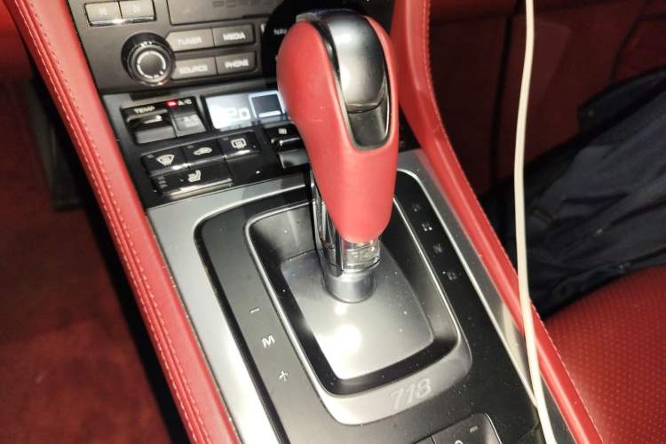 Used Porsche 718 2020 Boxster 2.0T Gear Lever