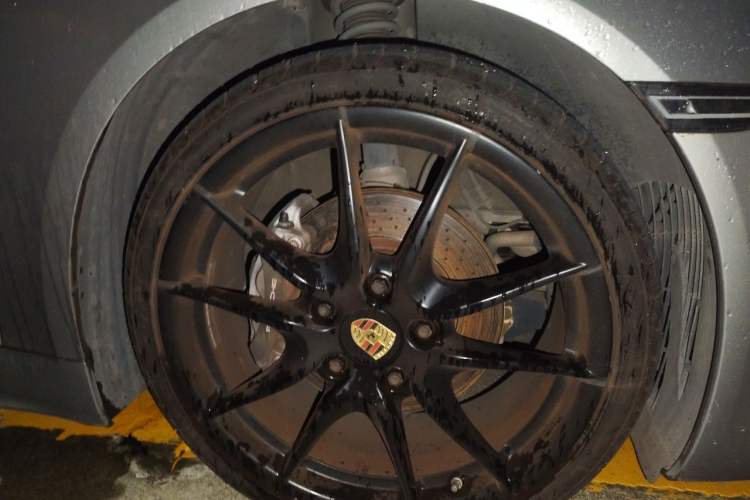 Used Porsche 718 2020 Boxster 2.0T Right Front Wheel Hub