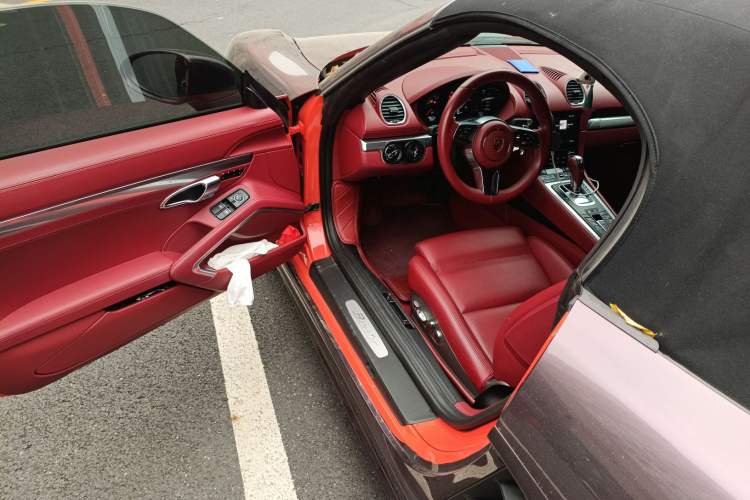 Used Porsche 718 2020 Boxster 2.0T Driver Seat
