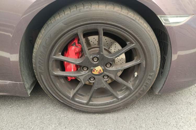 Used Porsche 718 2020 Boxster 2.0T Right Front Wheel Hub