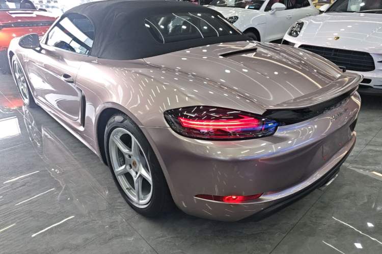 Used Porsche 718 2020 Boxster 2.0T Rear Left 45 Deg
