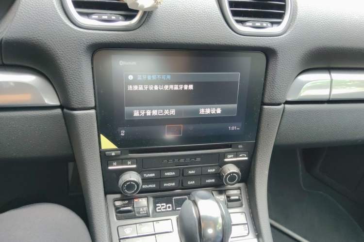 Used Porsche 718 2020 Cayman 2.0T Audio And AC Panel