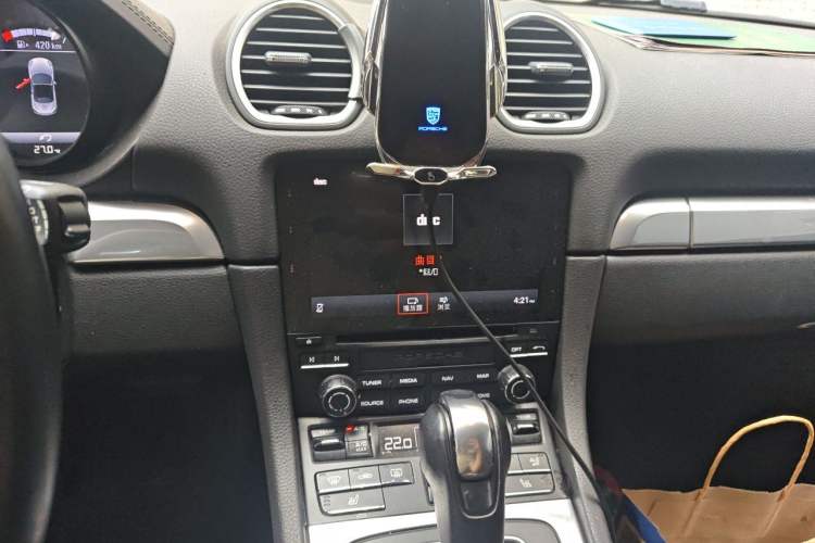 Used Porsche 718 2020 Boxster 2.0T Audio And AC Panel