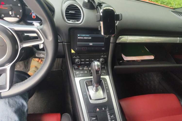 Used Porsche 718 2020 Cayman 2.0T Audio And AC Panel