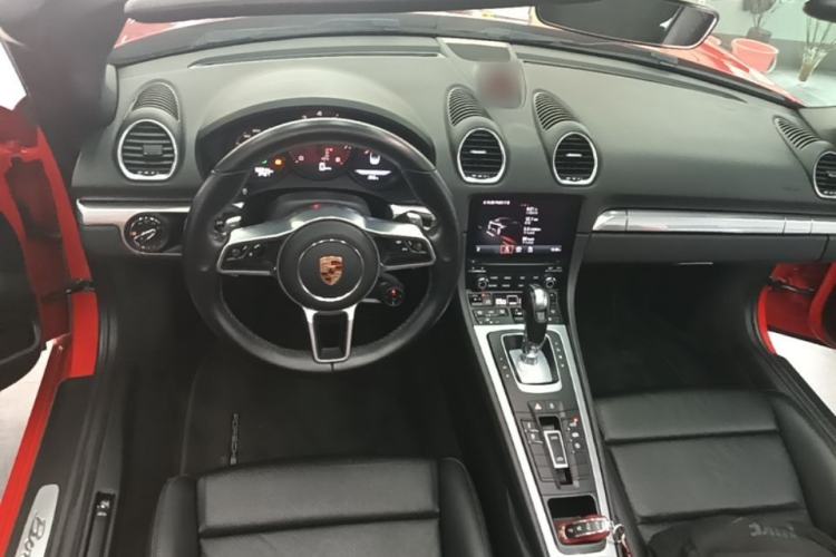 Used Porsche 718 2020 Boxster 2.0T Center Console