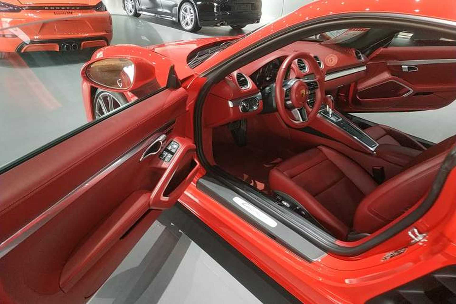 Used Porsche 718 2020 Cayman 2.0T Driver Seat