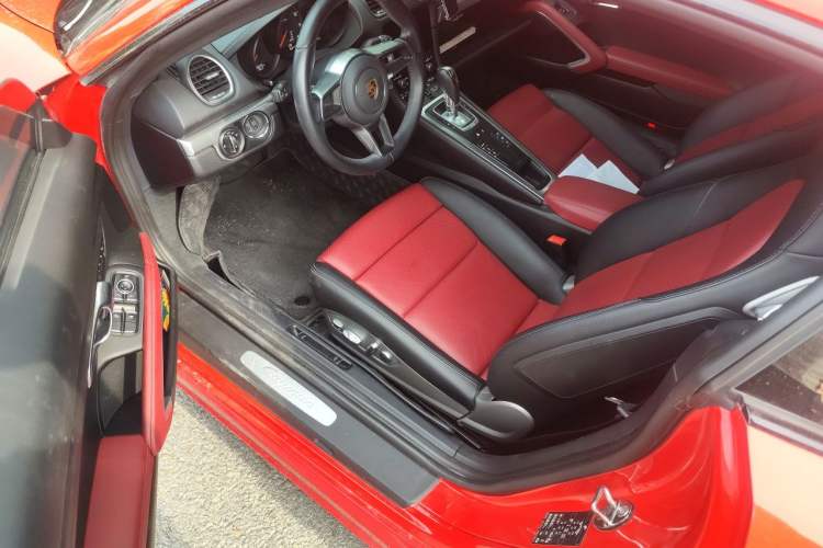 Used Porsche 718 2020 Cayman 2.0T Driver Seat