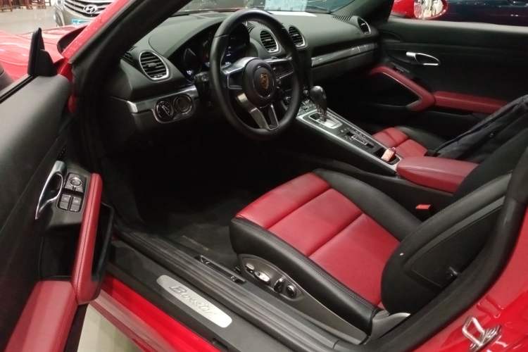 Used Porsche 718 2020 Boxster 2.0T Driver Seat