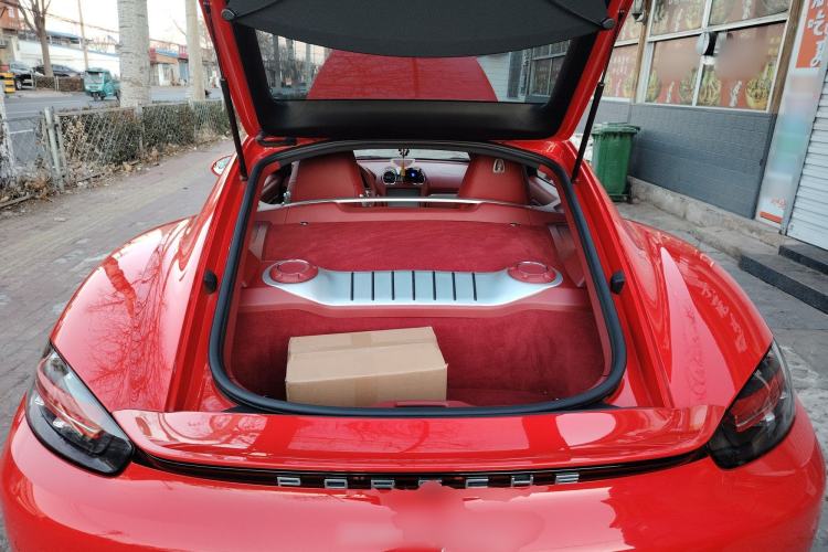 Used Porsche 718 2020 Cayman 2.0T Engine Bay
