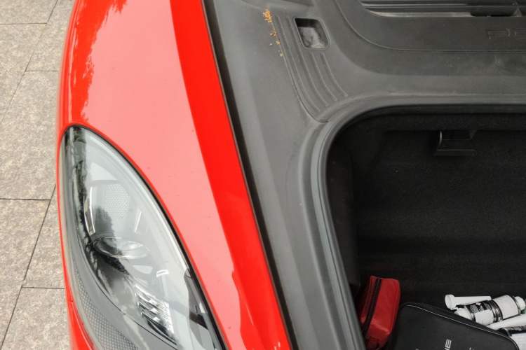 Used Porsche 718 2020 Cayman 2.0T Engine Bay Right