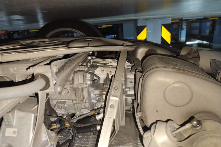 Used Porsche 718 2020 Boxster 2.0T Engine Bay Right