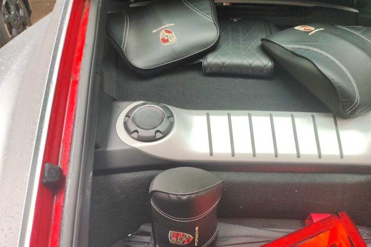 Used Porsche 718 2020 Cayman 2.0T Engine Bay Right