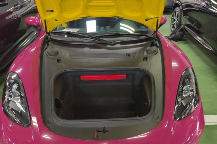 Used Porsche 718 2020 Boxster 2.0T Engine Bay
