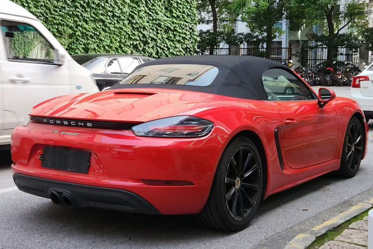 Used Porsche 718 2020 Boxster 2.0T Exterior 2